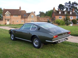 Aston Martin DBS