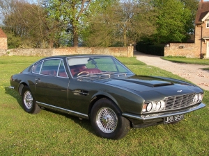 Aston Martin DBS engine